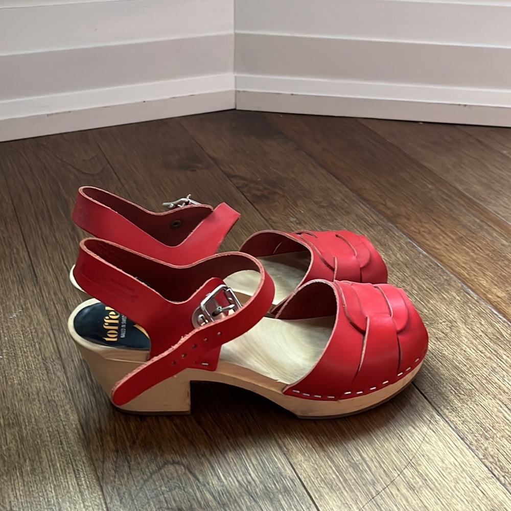Red Clogs/Sandals - Picture 2 of 4